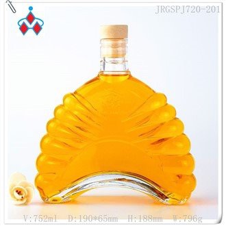 Vilken är den bästa karaffen för en konjaksflaska?